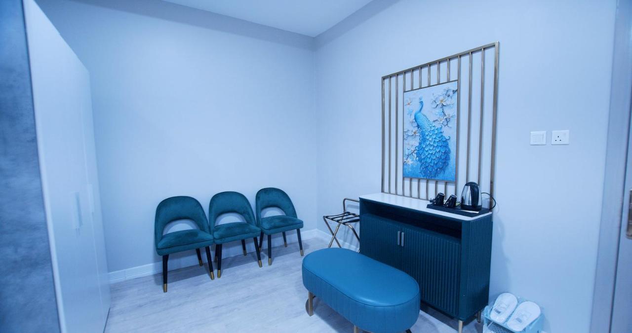 Relaxe Palace